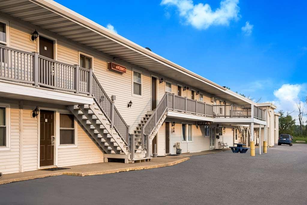 Rodeway Inn La Crosse Eksteriør billede